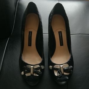 Black Dana Bushman Heels